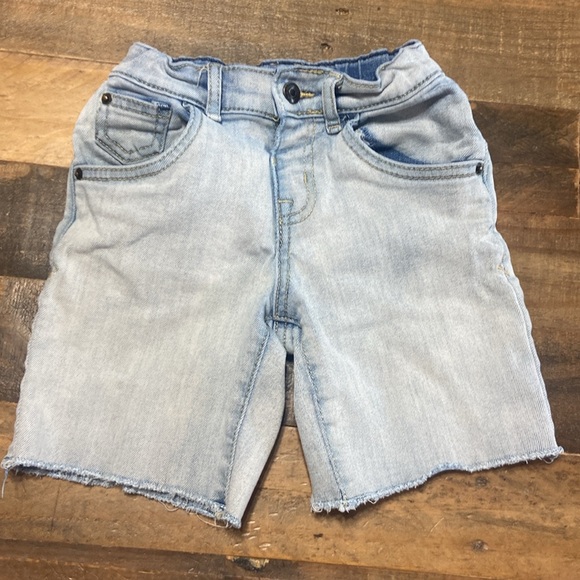 Cat & Jack Denim Shorts - Picture 6 of 7